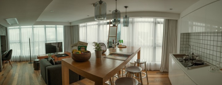 Vue panoramique d’une chambre d’hôtel pour Residence G à Shenzhen, Chine.