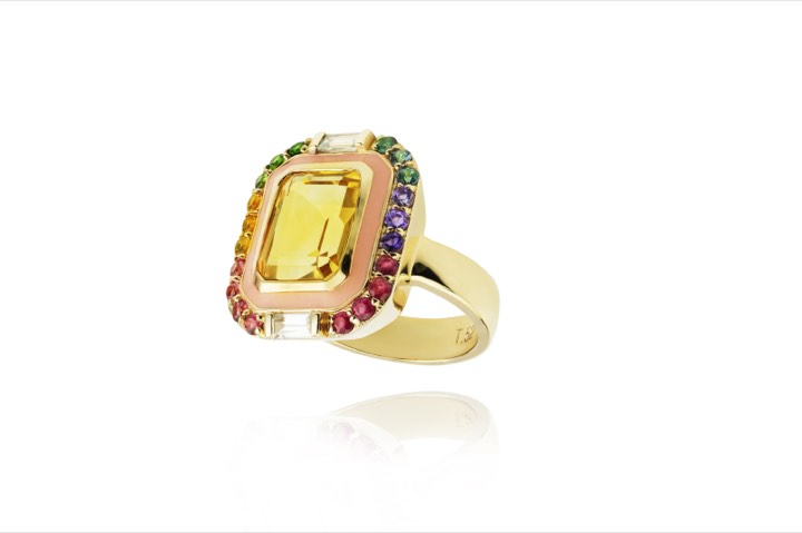 Packshot d’une bague pour Van Den Abeele Paris à Paris, France.