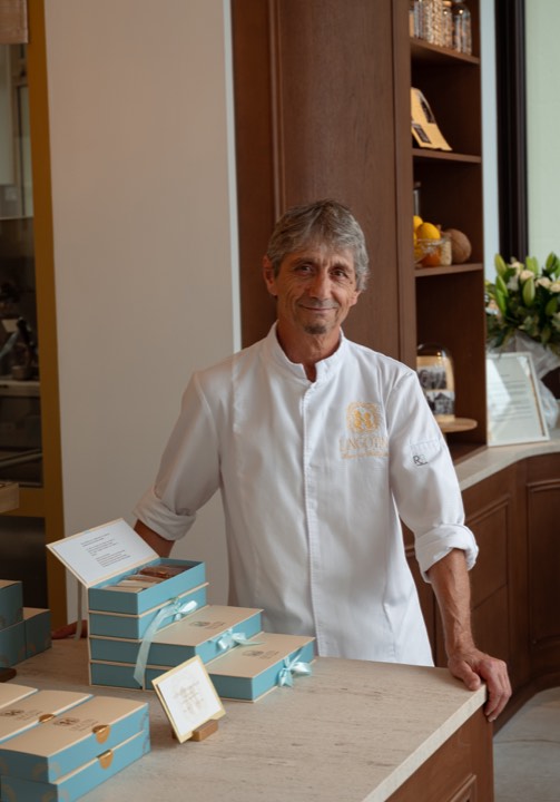 Portrait du pâtissier de la maison du Lingotin pour Lingotin à Brive-la-Gaillarde, France.