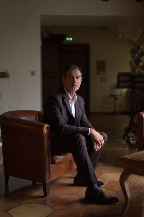 Portrait du manager Christophe Le Du Goupy pour Ostapé à Bidarray, France.