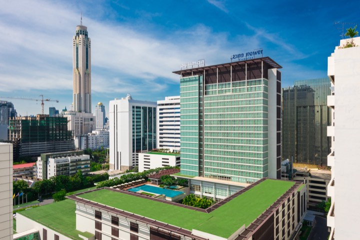 Vue extérieure du Pullman King Power Bangkok pour Pullman King Power à Bangkok, Thaïlande.
